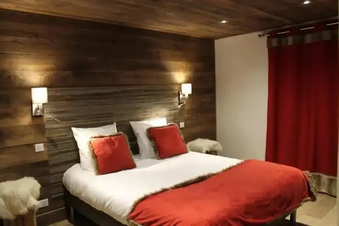 La Datcha Chalet Piscine Hammam Sauna 25 Personnes La Plagne 0*,  Francia